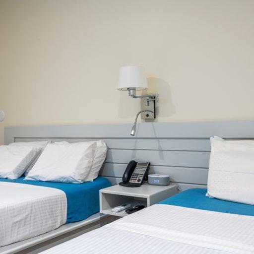 Leelas Villa Inn Flesherton Bagian luar foto