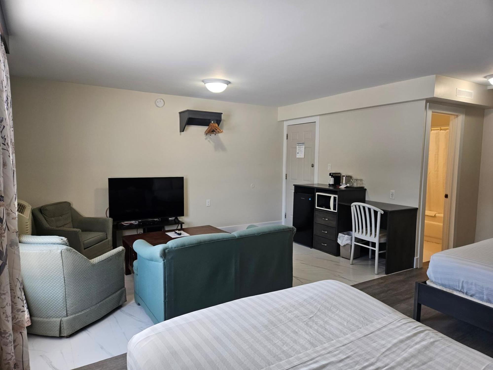 Leelas Villa Inn Flesherton Bagian luar foto