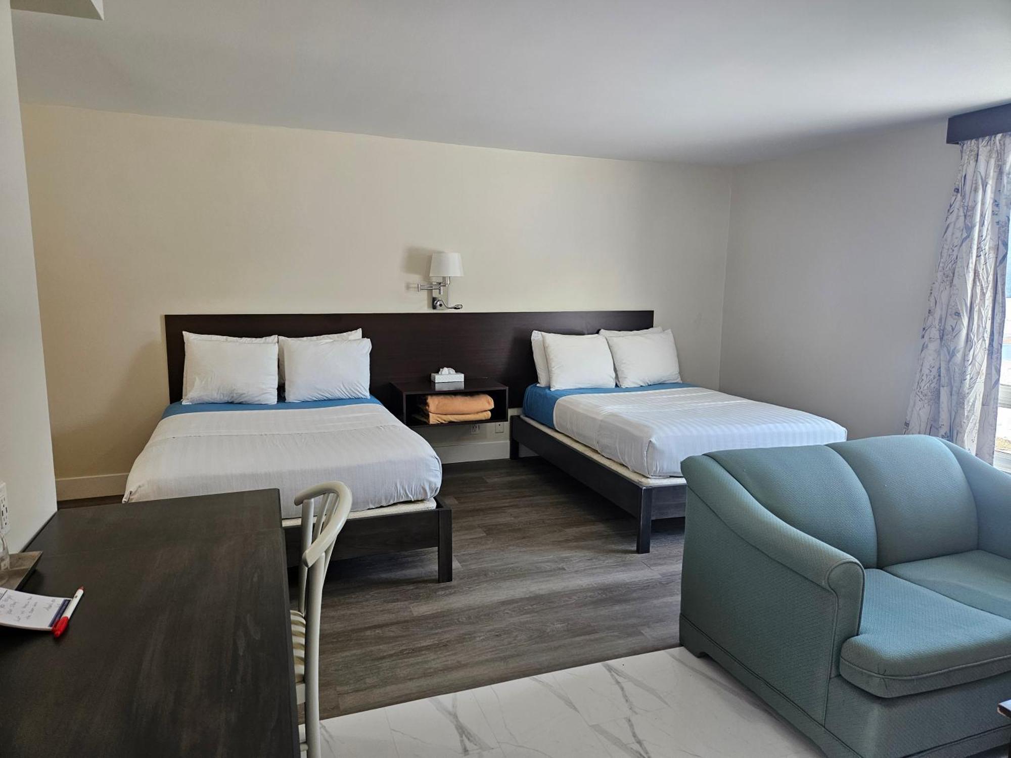 Leelas Villa Inn Flesherton Bagian luar foto