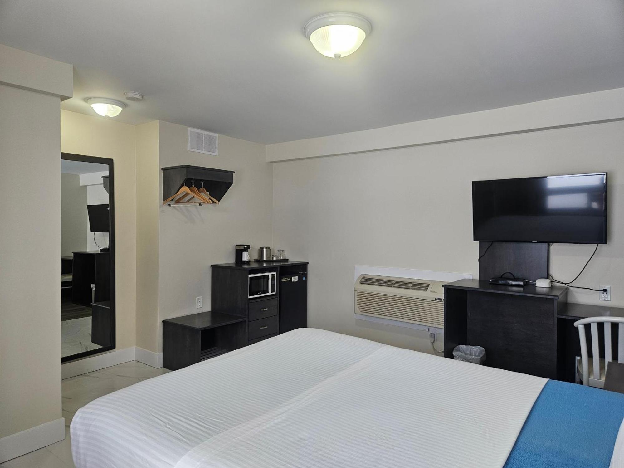 Leelas Villa Inn Flesherton Bagian luar foto