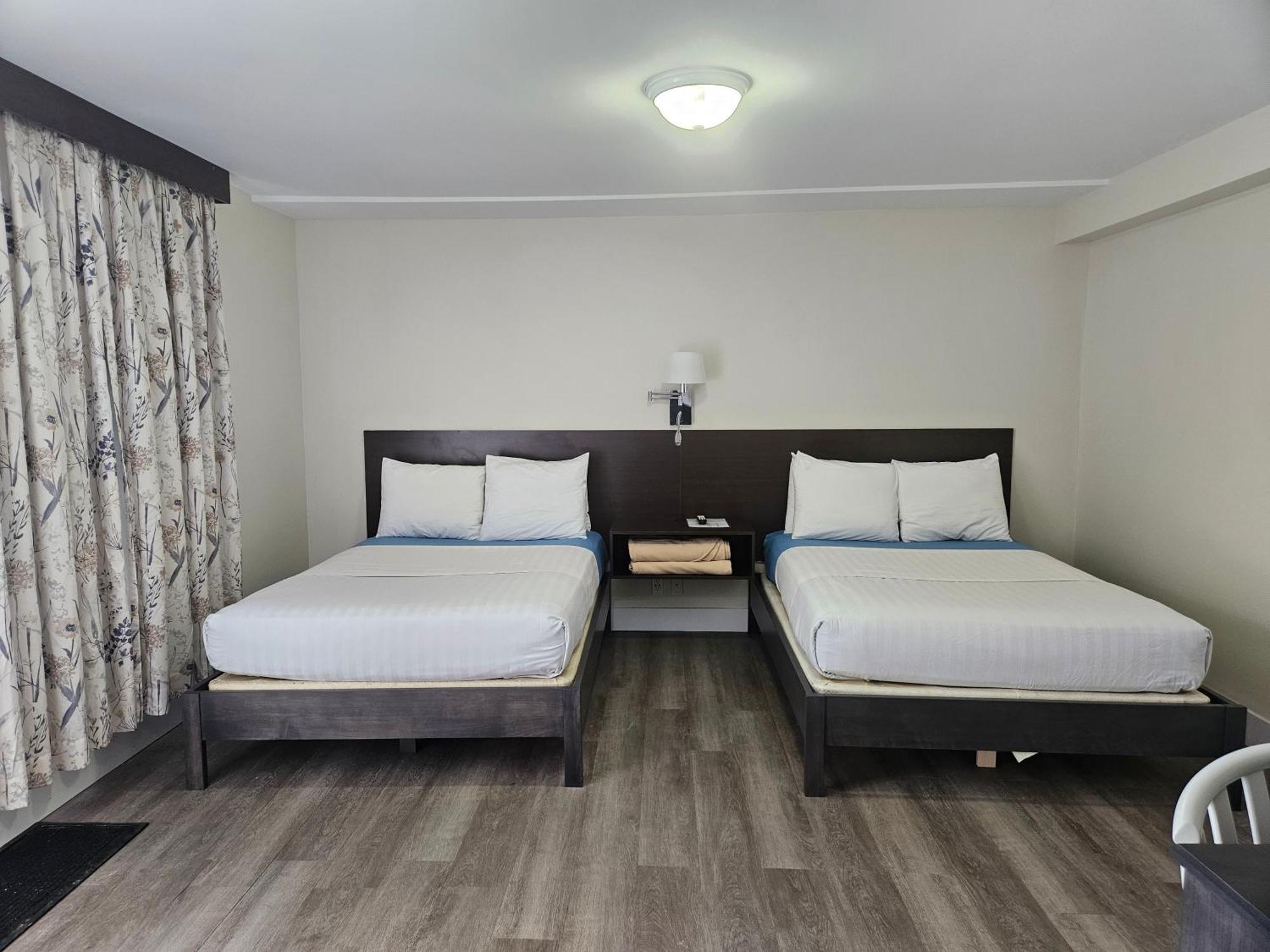 Leelas Villa Inn Flesherton Bagian luar foto