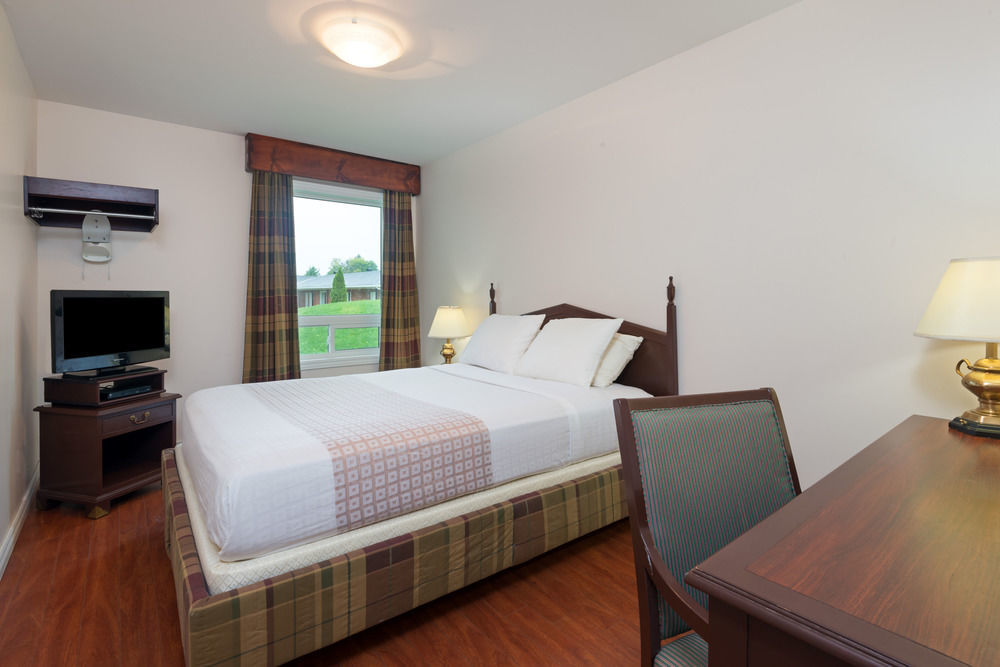Leelas Villa Inn Flesherton Bagian luar foto